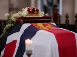Muere Harald V, el rey de Noruega que desafió la tradición