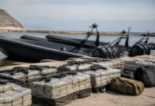 Narcolanchas y armas de guerra tras incautar 5.000 kilos de hachís