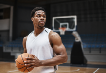 Damian Jones llega al Real Madrid con músculo y experiencia NBA