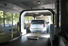 Descubre cómo una IA reveló un detalle inesperado en un coche de alquiler (57 caracteres)