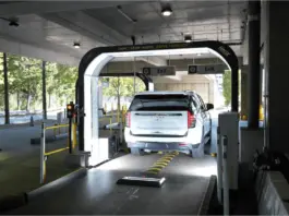 Descubre cómo una IA reveló un detalle inesperado en un coche de alquiler (57 caracteres)