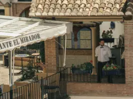 Hostelero detenido por explotar a sus empleados en verano image