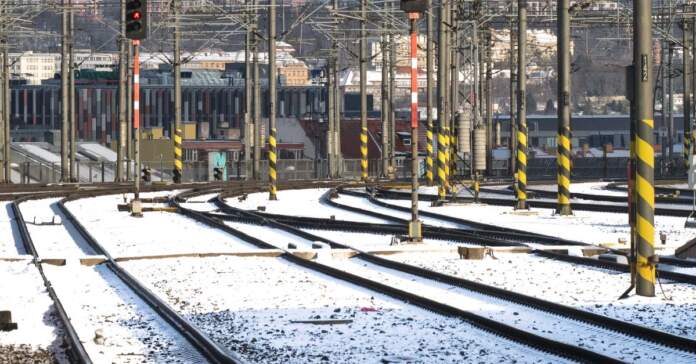 Semaf convoca huelga y crece la tensión ferroviaria Semaf convoca huelga y crece la tensión ferroviaria image