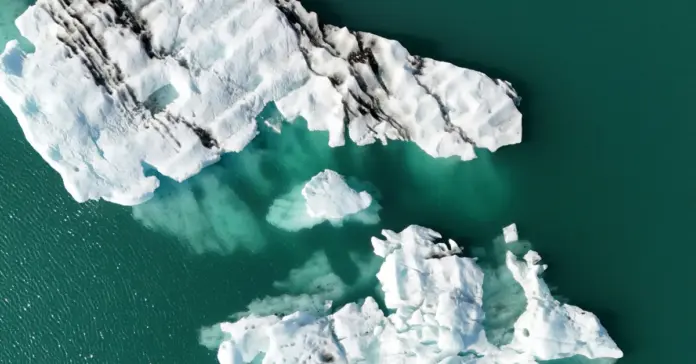 Groenlandia y el iceberg errante que asombra a la NASA image