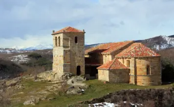 Alzira queda marcada por un temporal de viento devastador image