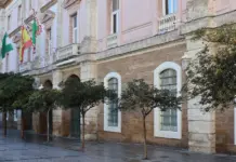 Junta de Andalucía y el giro de Moreno con Vox Junta de Andalucía y el giro de Moreno con Vox image
