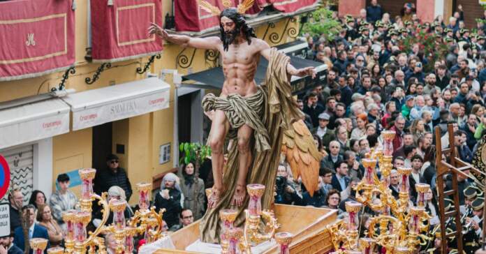 Martes Santo Sevilla 2026 con horarios y cambios Martes Santo Sevilla 2026 con horarios y cambios image