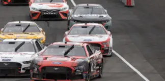 nascar en Iowa Blaney gana la pole y aprieta el Chase image