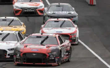 nascar en Iowa Blaney gana la pole y aprieta el Chase image