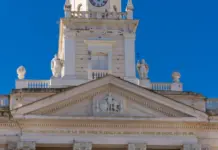 Parlamento de Andalucía y la noticia que conmociona Parlamento de Andalucía y la noticia que conmociona image