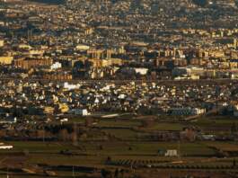 Precio de la vivienda sigue en máximos y aún sube image