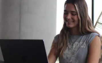 Profesor de FP renuncia a un premio y cuestiona el baremo image