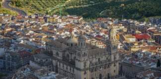 Radio en Jaén 60 años de emoción y comunidad image