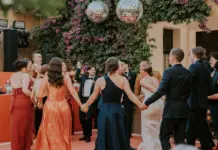 Rocío Crusset deslumbra en Ibiza con su segunda boda Rocío Crusset deslumbra en Ibiza con su segunda boda image