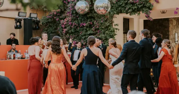 Rocío Crusset deslumbra en Ibiza con su segunda boda Rocío Crusset deslumbra en Ibiza con su segunda boda image