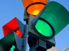 Semáforo cambia sus luces para evitar confusiones Semáforo cambia sus luces para evitar confusiones image