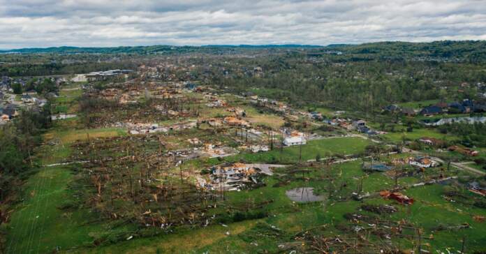 Tornado Francia deja heridos y casas destrozadas Tornado Francia deja heridos y casas destrozadas image