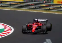 Charles Leclerc queda fuera tras un brutal accidente en Monza image