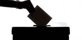 Junta Electoral Central acata el Supremo dividida image