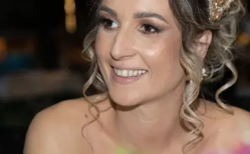 letizia deslumbra en la cena de Macron con su gran look image