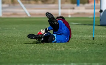 Miguel Román afronta una lesión que amenaza su temporada image