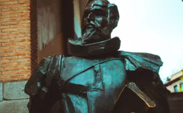 Pedro Alonso carga contra el desahucio de Mari Carmen image