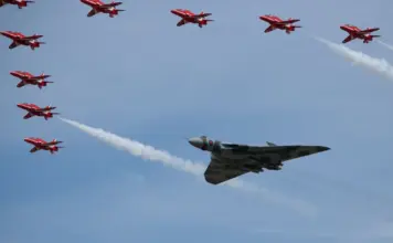 Fairford: qué ocurrió tras las detenciones cerca de la RAF image