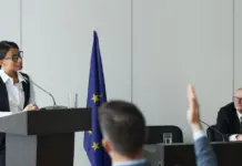 Catalán pierde apoyos en la UE ante el pulso de Sánchez Catalán pierde apoyos en la UE ante el pulso de Sánchez image