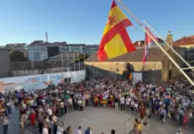 Baiona se moviliza en apoyo a Ceuta con una concentración