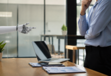 ¿Puede la IA reemplazar el criterio humano en la empresa?