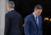Sánchez aparta al Rey de Ceuta para ocultar su fracaso