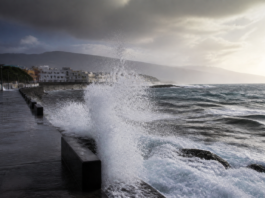 Canarias activa la prealerta por fenómenos costeros en 4 islas