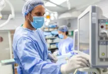 España cuadruplica las compras de tecnología médica en 5 años