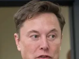 Elon Musk anticipa 2036: robots, abundancia y trabajo opcional
