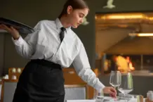 Empleo 2026: hostelería supera a tecnología en contratación
