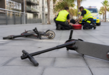 Choque entre dos patinetes deja dos heridos en Gran Canaria