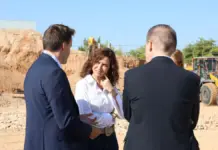 Ayuso se desmarca del ático y niega que fuera a vivir allí