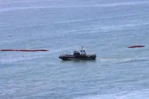 La boya de la frontera se desinfla antes de una entrada masiva