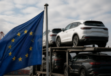 La UE limita los coches chinos: alerta por los híbridos