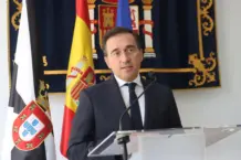 Albares confirma que los Reyes irán a Ceuta y Melilla sin permiso