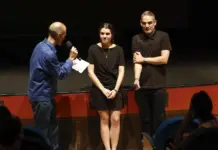 Moscas en San Sebastián convierte lo cotidiano en poesía