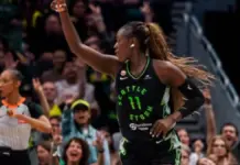 Awa Fam firma su récord en la WNBA con 22 puntos y 4 triples