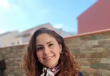 Juliana Melo pronuncia en Gines la XXII Exaltación del Rosario