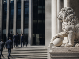 La oferta de Intesa por MPS dispara el riesgo antimonopolio