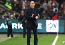 Zidane se emociona en su debut como nuevo seleccionador francés