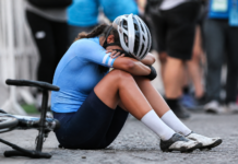 Paula Blasi dice adiós al Mundial tras una dura caída