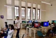 Gijón viaja por la historia de los videojuegos con consolas