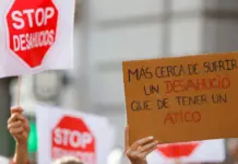 Miles toman Sol contra la crisis de vivienda y evocan el 15-M