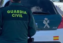 Hombre mata a puñaladas a su pareja en La Campana y se atrinchera