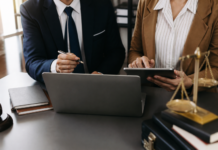 Las empresas gastan más en legaltech que los bufetes